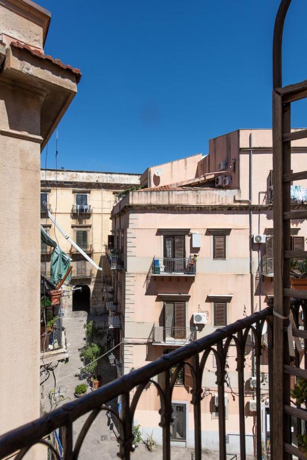 Casa Meli Dietro Piazza San Domenico By Wonderful Italy ปาแลร์โม ภายนอก รูปภาพ